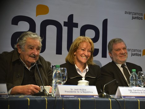 Antel Mujica, Cosse, Kreimerman
