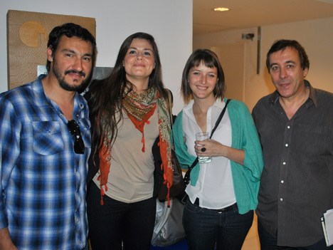 Jésica Tritten, coordinadora general, y Lucia Colombo, de la nueva área de ventas internacionales de Educ.AR (Encuentro, PakaPaka, DeporTV), con Pablo Giles, de Mulata Films, y Aldo Fernández de El Oso Producciones, ambos de CAPPA (extremos)