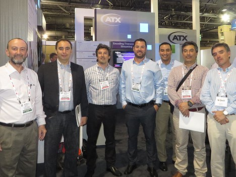 SCTE 16 D1 Marcelo Vaisman, Bernardo Castro y Pedro Aldames de ATX, con Hernán Benavidez, Marcelo Greandjean y Juan Carlos Venegas de Liberty Chile, j
