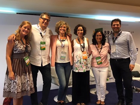 María Elia Mussini, del consulado argentino en Río de Janeiro; Ralph Haiek, VP, INCAA; Agustina Peretti, directora de promoción exterior de la cultura del Ministerio de Cultura de la Nación; Rachel do Valle, directora ejecutiva de BRAVI; Paola Suarez, productora, Germina Films; y Damián Kirchner, La Nación