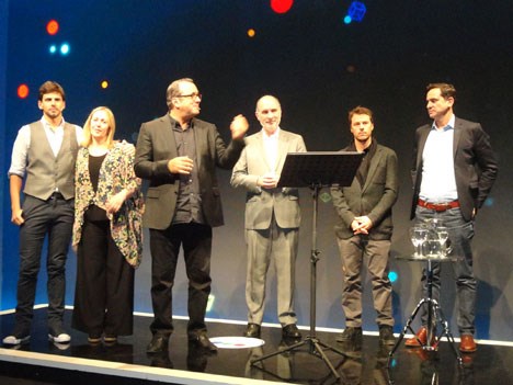 Darío Turovelzky, Tatiana Rodríguez, SVP de programación y estrategia creativa de Nickelodeon; Pierluigi Gazzolo; Guillermo Campanini; Tiago Worcman,