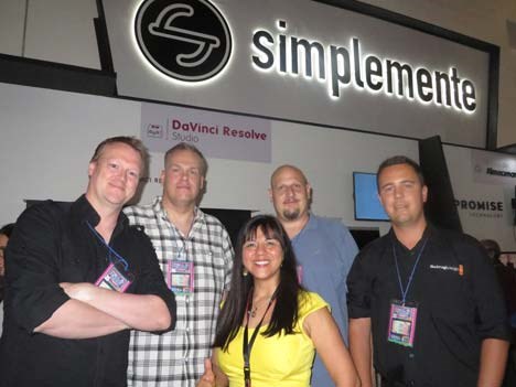 Rune y Mónica Reyna de Simplemente con Oyvind Stiauren y Joakin Ziegler, ganadores de los premios Arieles