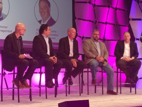 Genband 17 D3 El panel de Innovacion, moderado por Mark Winther, de Worldwide Telecom
