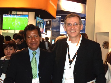 Elías Rodríguez de Televisa junto a Pablo Goldszeft de Vizrt