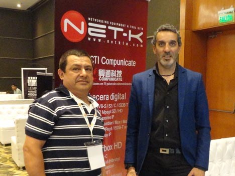 Benjamín Jave, de TV Cable Quiindy, y Mauro García de Net-K