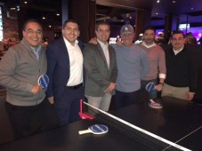 Emerson Sampaio y su equipo de Megacabke con Anado Quintanilla en la fiesta de Rincón en Lucky Strike en Denver