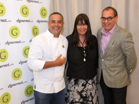 Luciano López Fuente, Elizabeth James y Claudio Vidal (coordinador de Ventas Argentina)