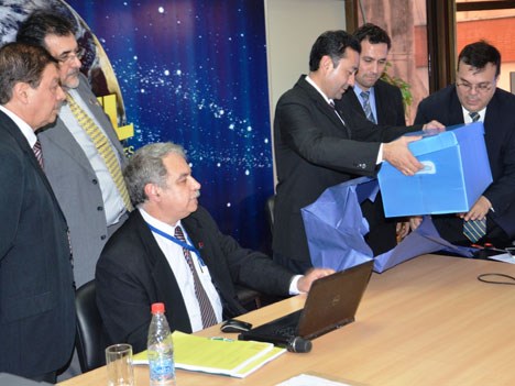 Paraguay: Claro, Personal y Tigo presentan pliegos para subasta de frecuencias de 700 MHz