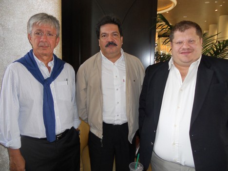 Unitel Bolivia, programación y adquisiciones: Ernesto Monasterio, Alberto Witchtendal y Alberto Parangón