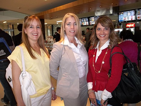 Sony Pictures Television Latin America, en programación y adquisiciones: Carolina Padula, Klaudia Bermúdez-Key, y Wilma Maciel. Las señales panregiona