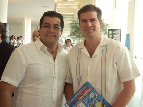 Jonatan Ornellas de BBC Entertainment, y Patricio Zorrilla de Ultravisión de Puebla