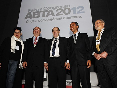 Panel inaugural: Ana Paulo Dourado, Paulo Bernardo, Joao Rezende, Manoel Rangel y Alexandre Annenberg