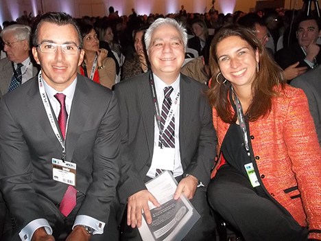 Fernando Ramos, de G2C (reemplaza a NET Brasil como distribuidor de señales de Globosat), José Félix de Net y Rossana Fontenele, directora de Organica