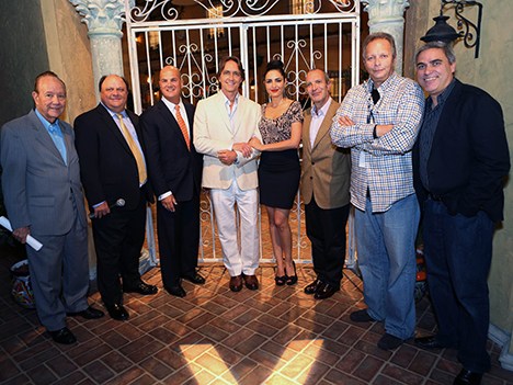 Arquimedes Rivero, Peter Tinoco y Ed Hernandez de Venevisión; Guy Ecker e Itahisa Machado, protagonistas; Luis Fernández y Carlos Sotomayo de Univisio