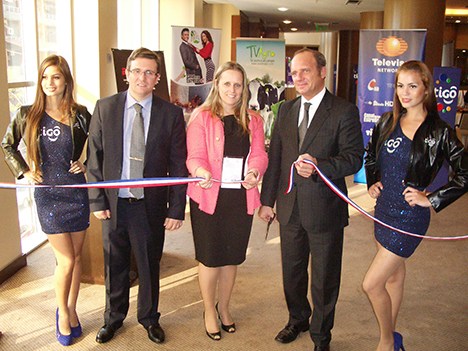 Pablo Scotellaro, María Soto y Sergio Veiga, en la inauguración de Asunción Media Show 2012