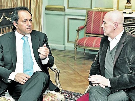 El gobernador Daniel Scioli y el titular del Instituto Cultural de la provincia, Jorge Telerman