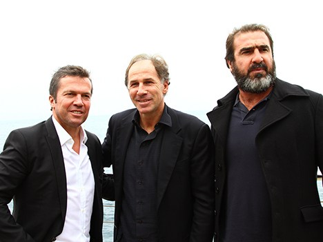 Golden Foot SPORTELMonaco 2012 con los ex futbolistas Lothar Matthaus (Alemania), Franco Baresi (Italia) y Eric Cantona (Francia)