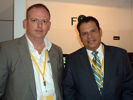 Johan Lieffers, de Axon, y Alfredo Cabrera, nuevo agente para Latinoamérica