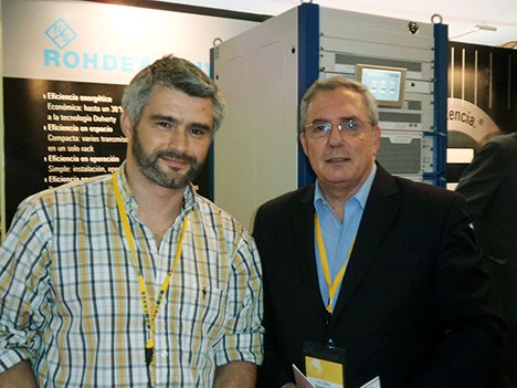 Mauricio Franco, gerente de ingeniería y transmisión de Telefe Argentina, junto a Juan Carlos Guidobono, consultor en AIMIM.NET