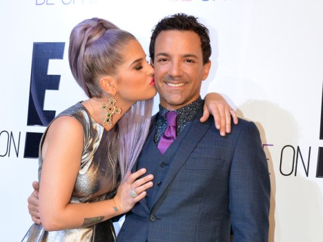 Kelly Osborne y George Kotsiopoulos