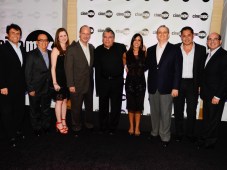 Renata Lorena da Conceição y Emilio Rubio, presidente de HBO Latin America Group junto al equipo de ventas publicitarias de HBO
