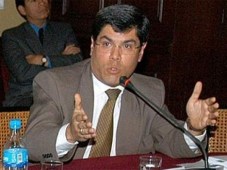 Juan Rivadeneyra, director de marco regulatorio de Claro Perú