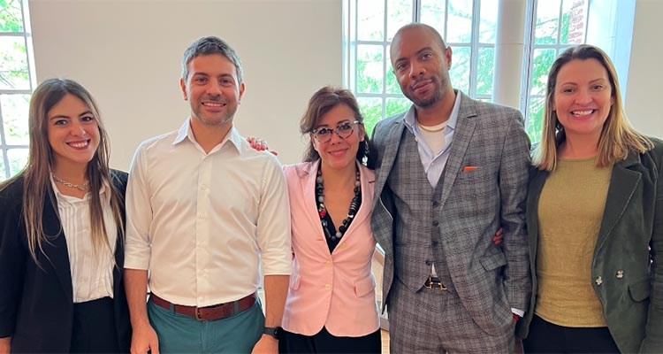Laura Ghisiglieri y Tomas Gennari de BB con OTTera: Adriana Frias, Stephen L. Hodge y Vanessa Delgado