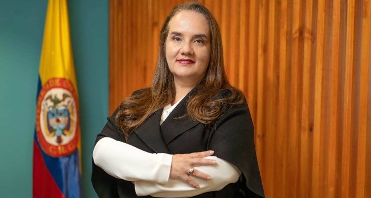 Claudia Ximena Bustamante, Comisionada y Directora Ejecutiva de la CRC