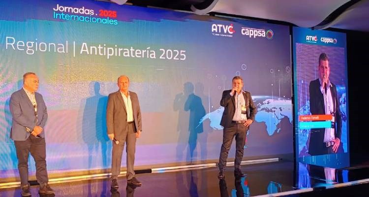 La apertura estuvo a cargo de Fornelli, Veiga y Piris