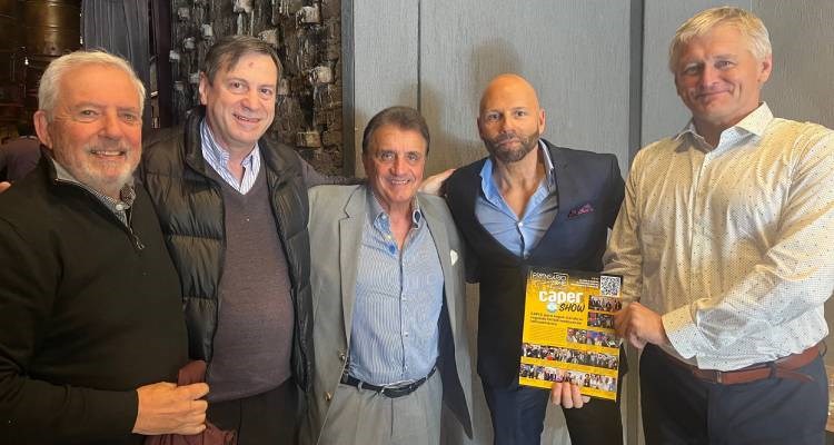 Juan Carlos Guidobono de América, Eduardo Bayo de Artear, Francisco de Marco y Manu Martínez de FDM con Pavel Potuzak