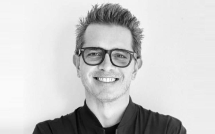 Vincenzo Gratteri asume como CCO de Onza Américas