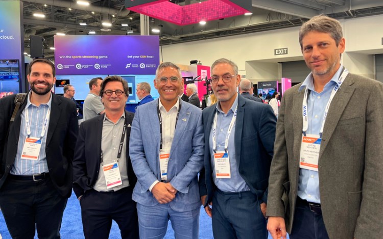 Lucas Werthein, Luis Otavio Marchezetti y Theofilo Tanus de DirecTV Sky con Tzvi Gerstl, PhD, EVP de Synamedia, y Paul Segre