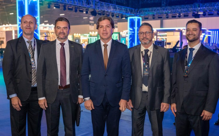 Frederico de Siqueira Filho, Ministro de Comunicaciones de Brasil dice presente en ABRINT junto a autoridades