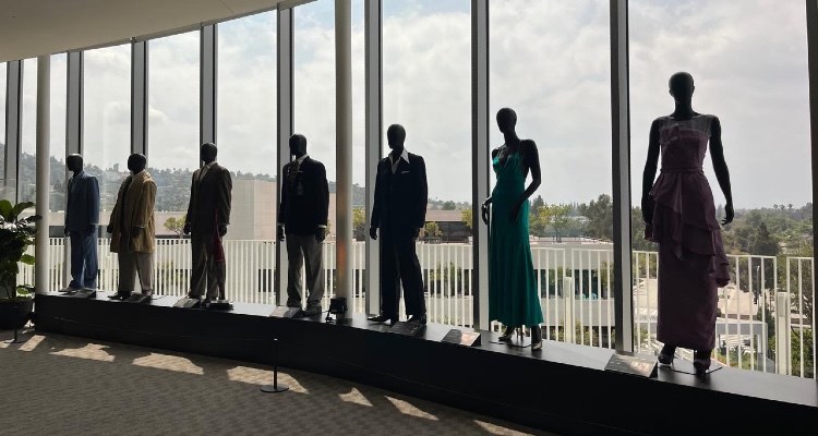 Parte de los trajes presentados en la jornada.