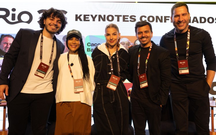 Las microseries toman fuerza en el mercado brasileño de la mano de empresas locales: Fernando Cabral, socio director enTomun; Naína De Paula, Directora en TV Globo; Gabriela Medvedovsky, Actriz; Gustavo Reiz, Autor de Cine y Producciones Artísticas; y Thiago Teitelroit, Head de Contentido y Desarrollo en Tele Tele