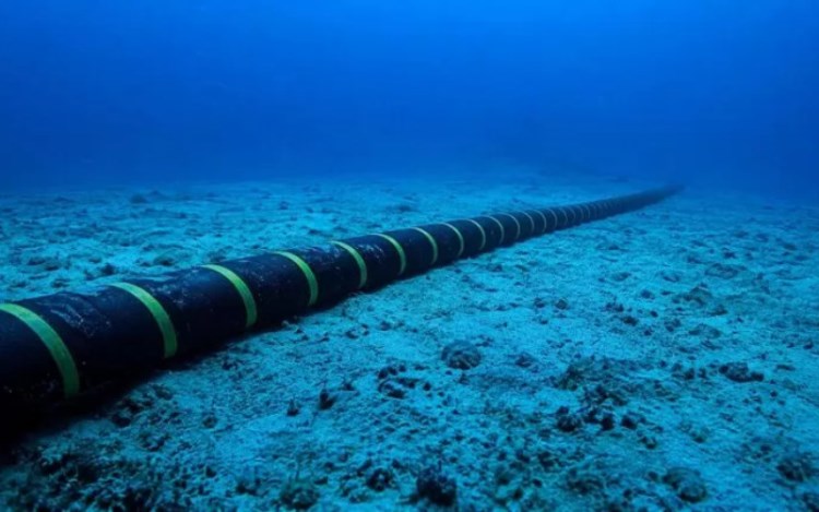Avances en el tendido del cable submarino Humboldt consolidan el proyecto de conectividad transpacífica de Chile