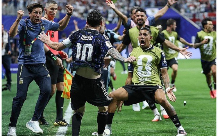 Telefe marca un récord de 40,7 puntos de rating promedio con la semifinal entre Argentina e Inglaterra