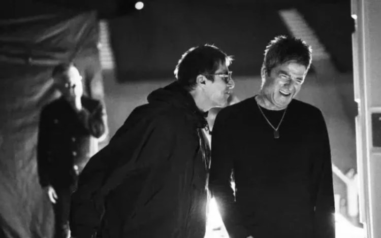 OASIS: DON’T LOOK BACK IN ANGER