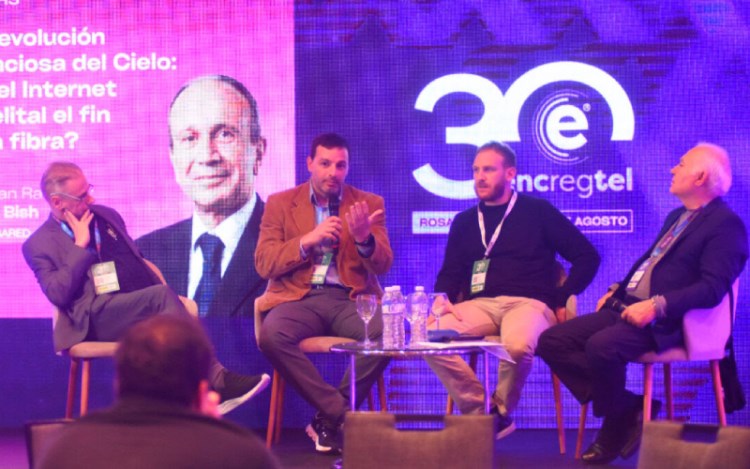 La IA, el internet satelital y las ciudades inteligentes, los temas sobresalientes en EncRegTel