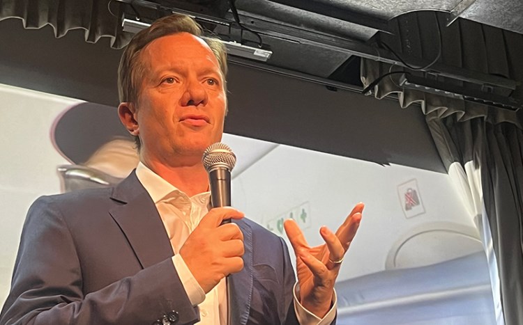 Sebastián Grandi, director de Mega 98.3