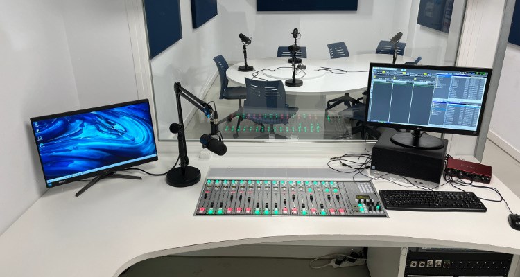 AEQ Audioplus impulsa la innovación tecnológica en la Universidad Francisco de Vitoria – Prensario Internacional
